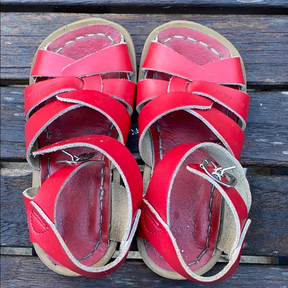 Saltwater sandals size 7 - Picture 1 of 5